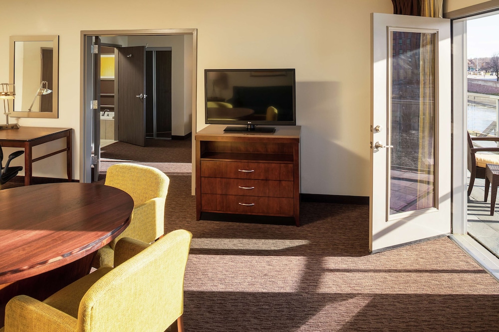 Suite, 1 Bedroom, Accessible (Hearing) photo 1