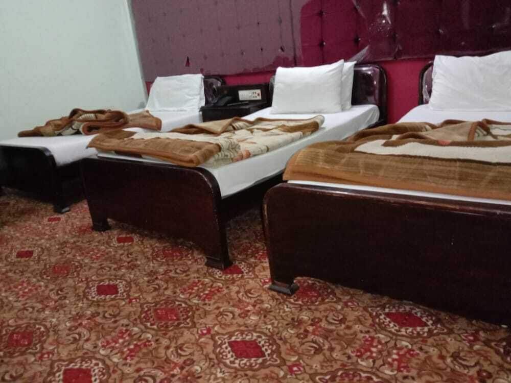 Deluxe Triple Room photo 3
