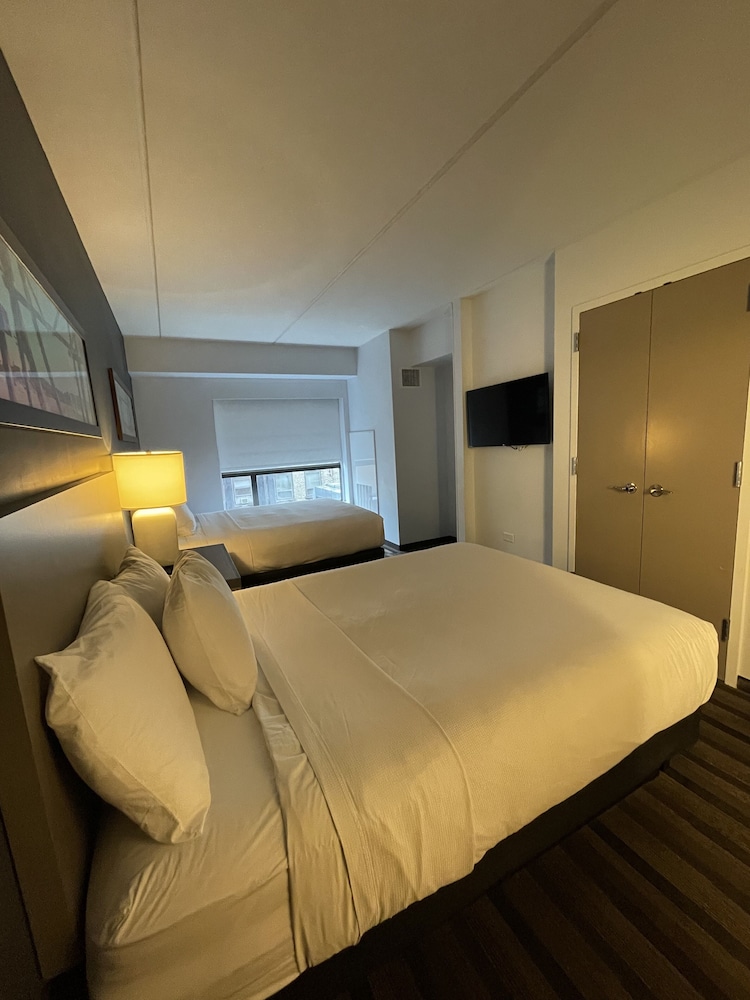 Suite, Multiple Beds