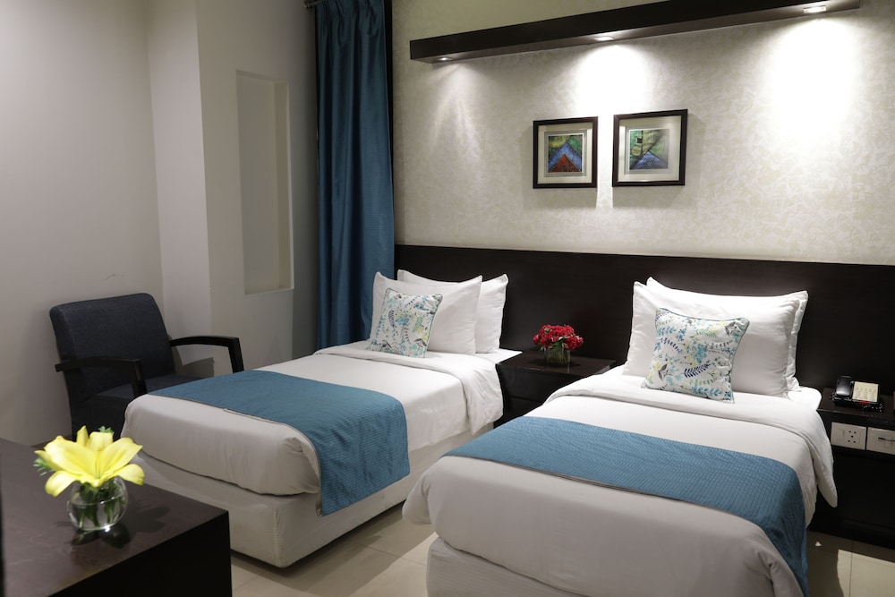 Deluxe Twin Room - Photo 3