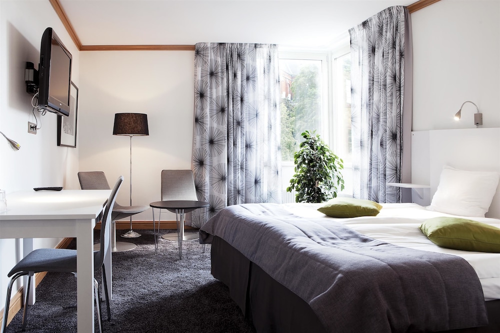 Standard Room, 1 Twin Bed, Non Smoking - Photo 2