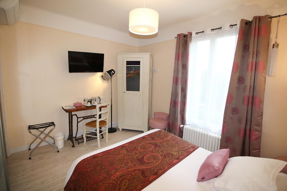 Classic Double Room, Ensuite (Safran) photo 2