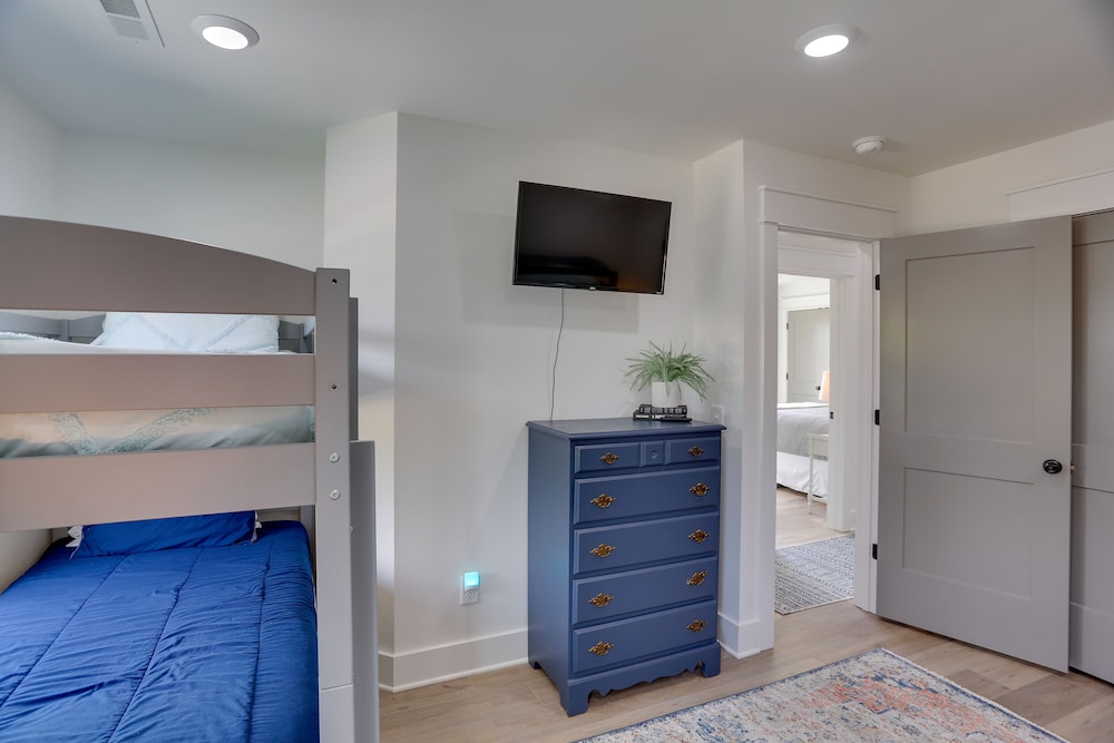 House (4 Bedrooms)