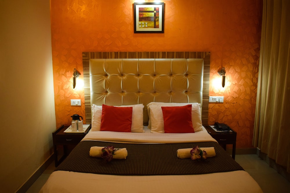 Deluxe Room - Photo 8