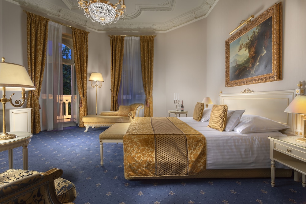 Savoy Suite - Photo 5