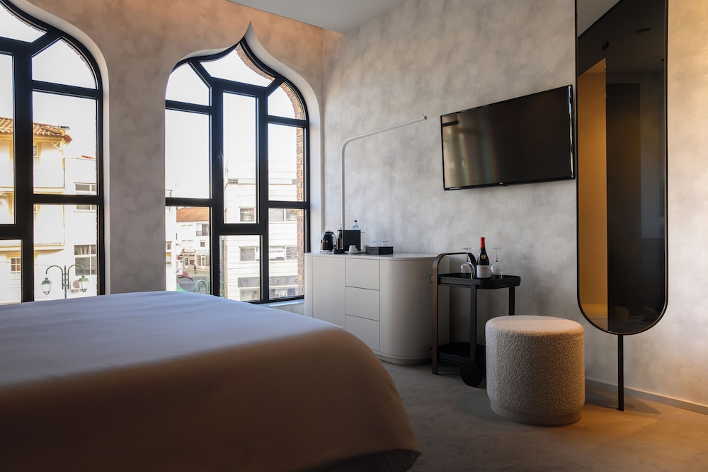 Junior Studio Suite, City View photo 3