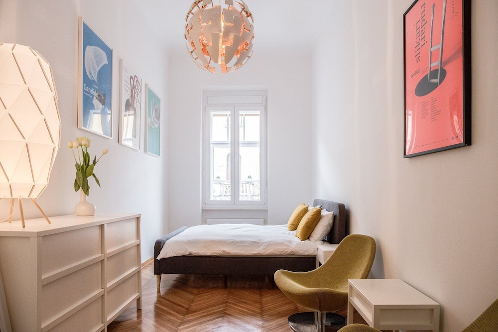 Loft (Lucky Star)