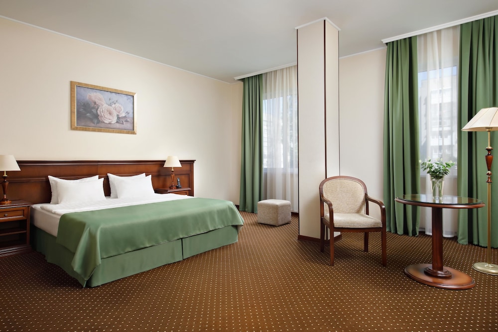 Standard Double or Twin Room photo 1