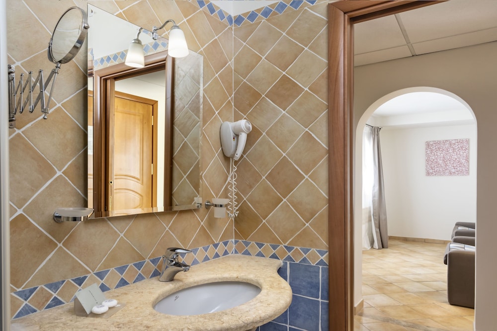 Junior Suite - Photo 8