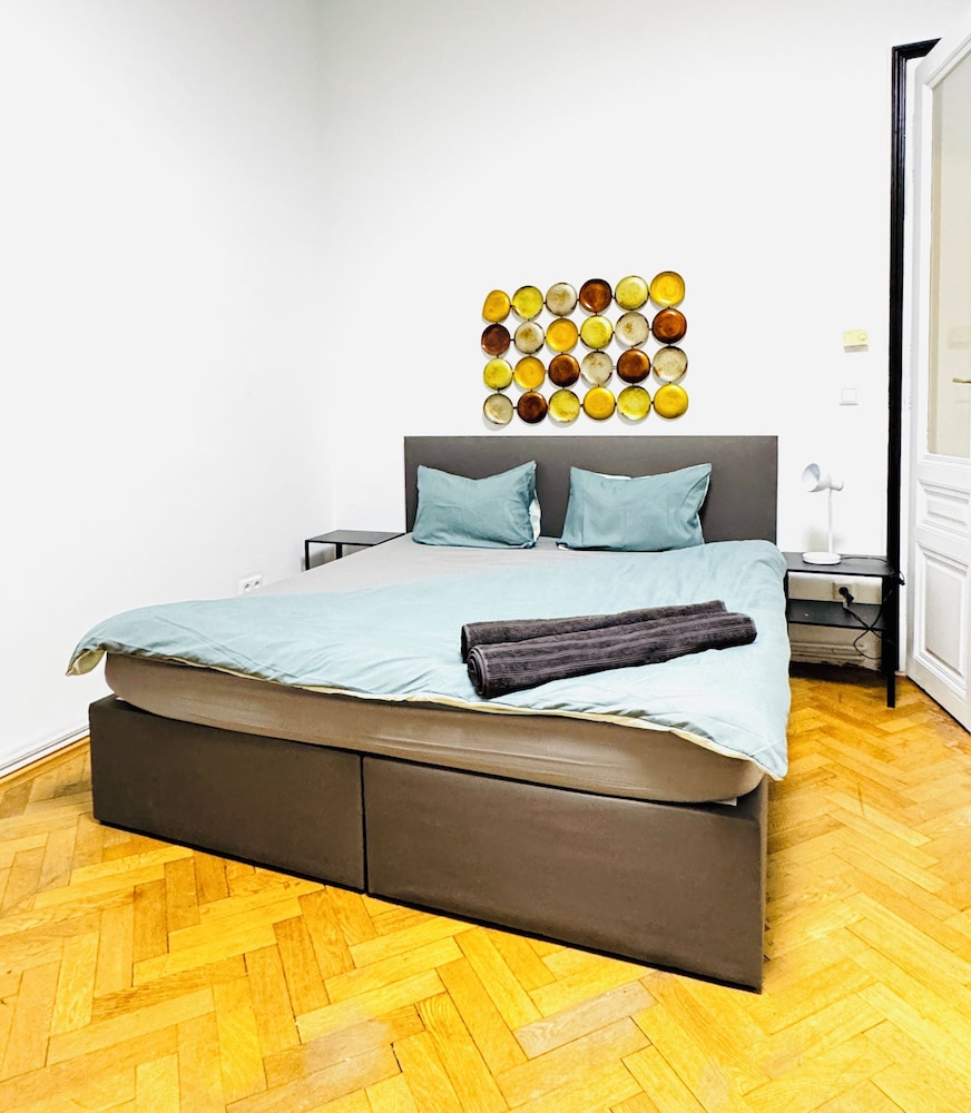 Basic Apartment