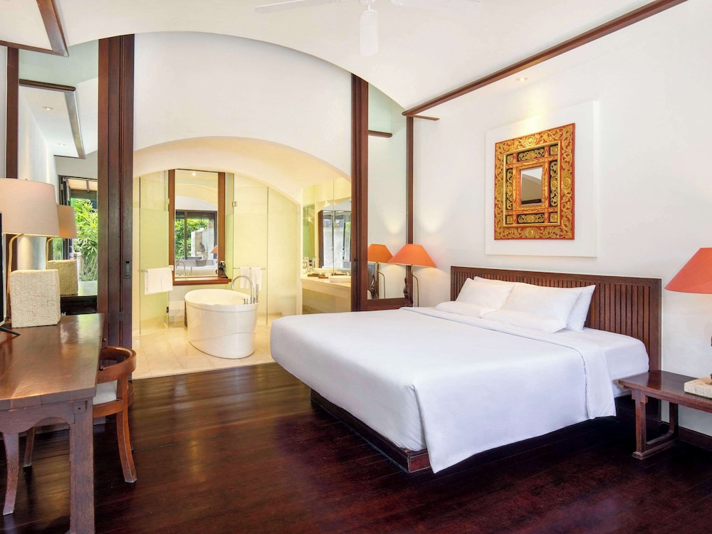 Room, 1 King Bed, Terrace (Tropical,1 King Bed, Beach Wing) - Photo 1