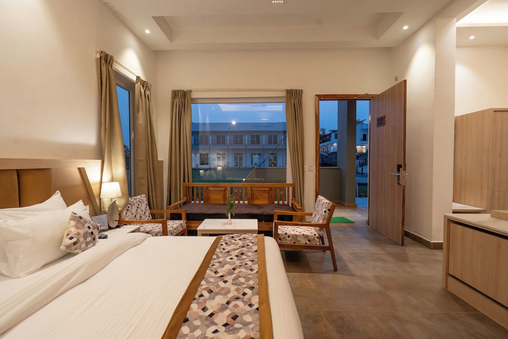 Premium Cottage, 1 King Bed with Sofa bed