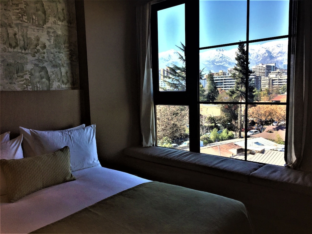 Standard Double Room, 2 Queen Beds - Photo 5