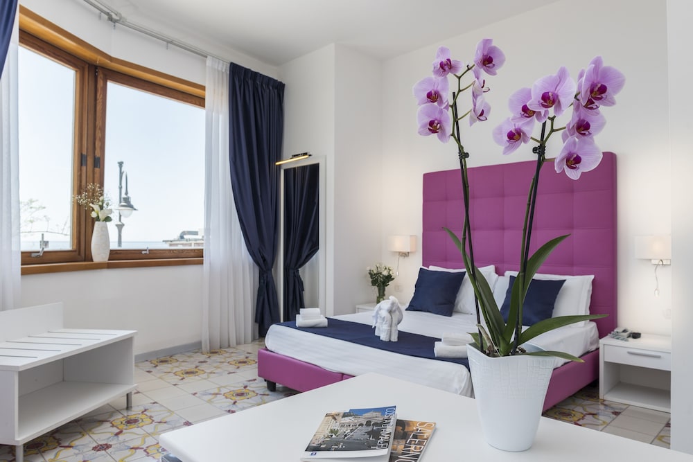 Comfort Room, City View - Photo 21