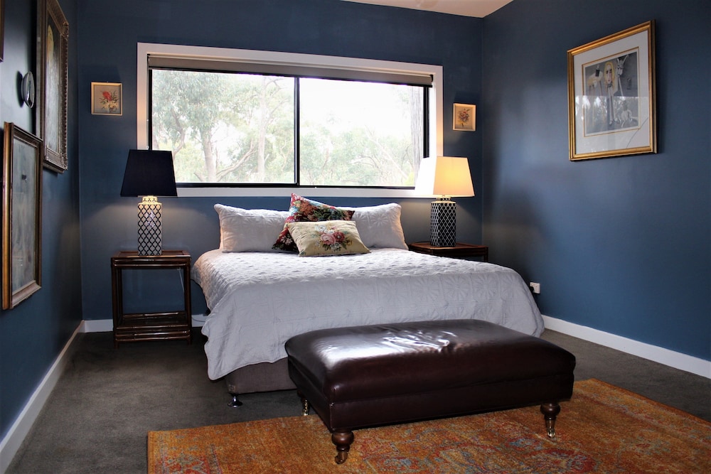 Luxury 3 Bedroom House photo 3