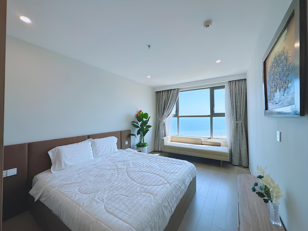 Luxury Apartment, 3 Bedrooms, Bathtub, Sea View photo 3