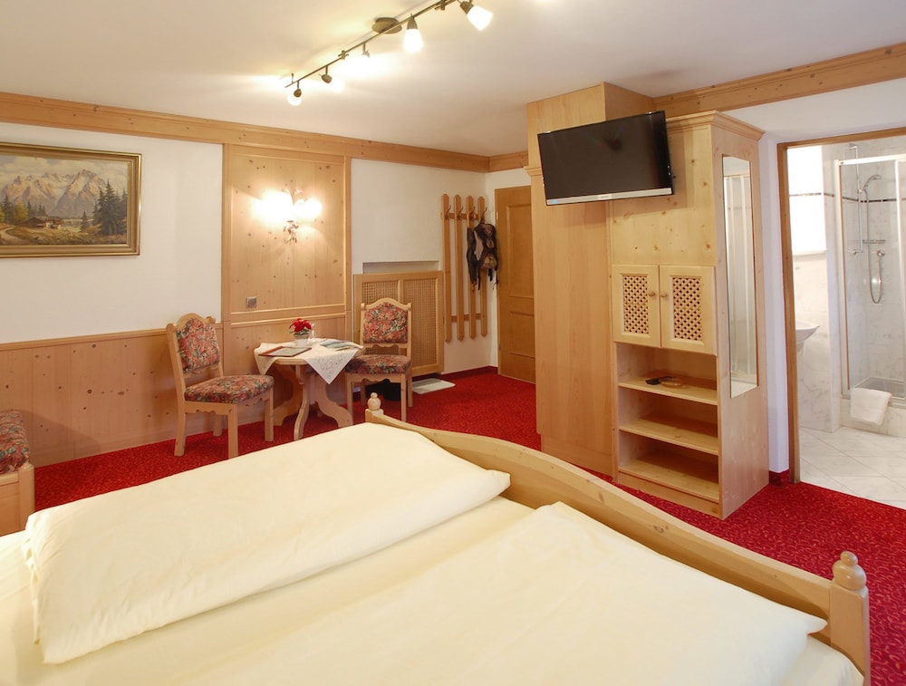 Comfort Room, Mountain View