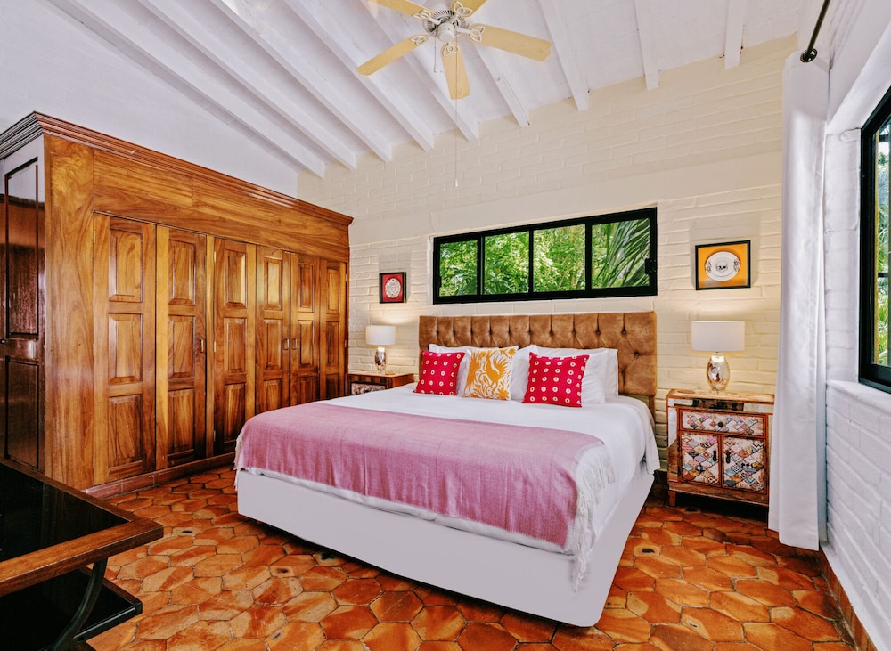 Deluxe Double Room, Ensuite (Suite 29) photo 3