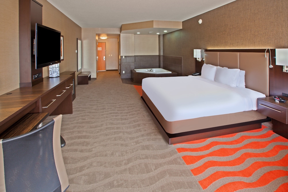 Standard Room, 1 King Bed (Feature) - Photo 2