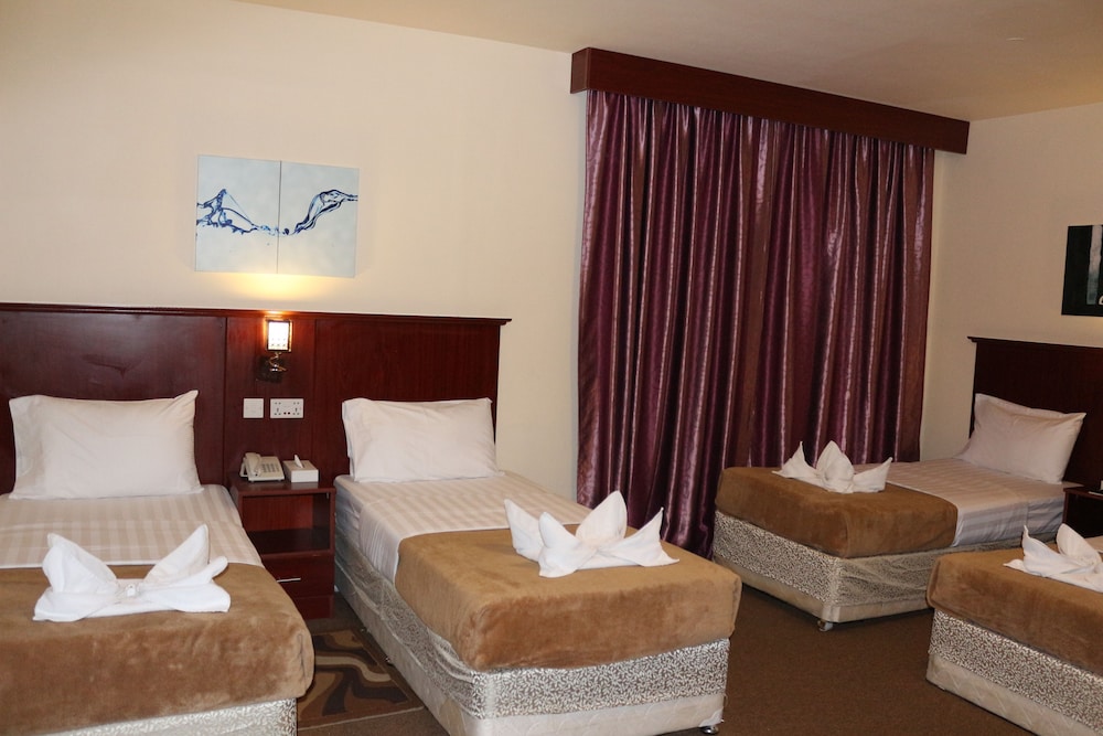 Standard Quadruple Room photo 2