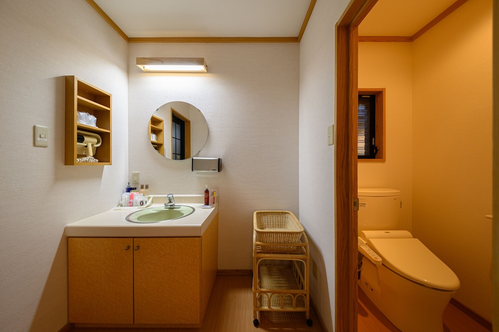 Japanese Style with Bath Made of Rocks, Non Smoking photo 2