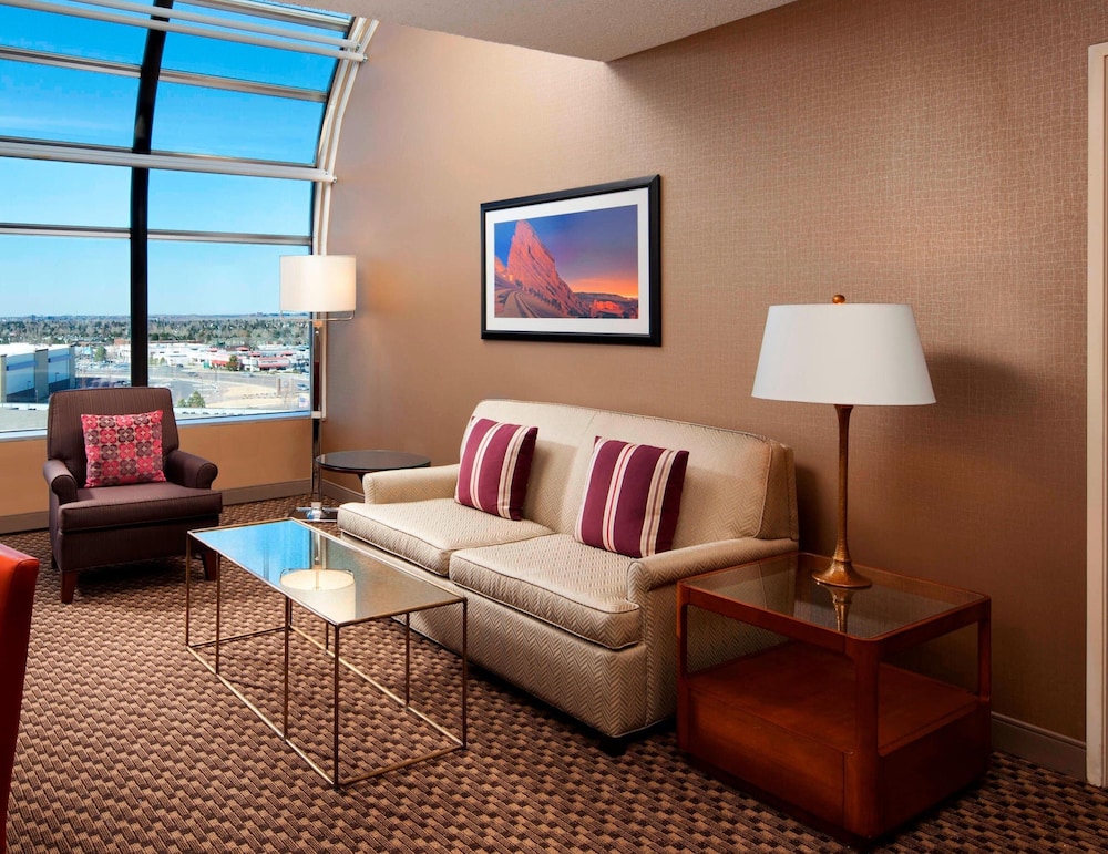 Suite, 1 Bedroom - Photo 3