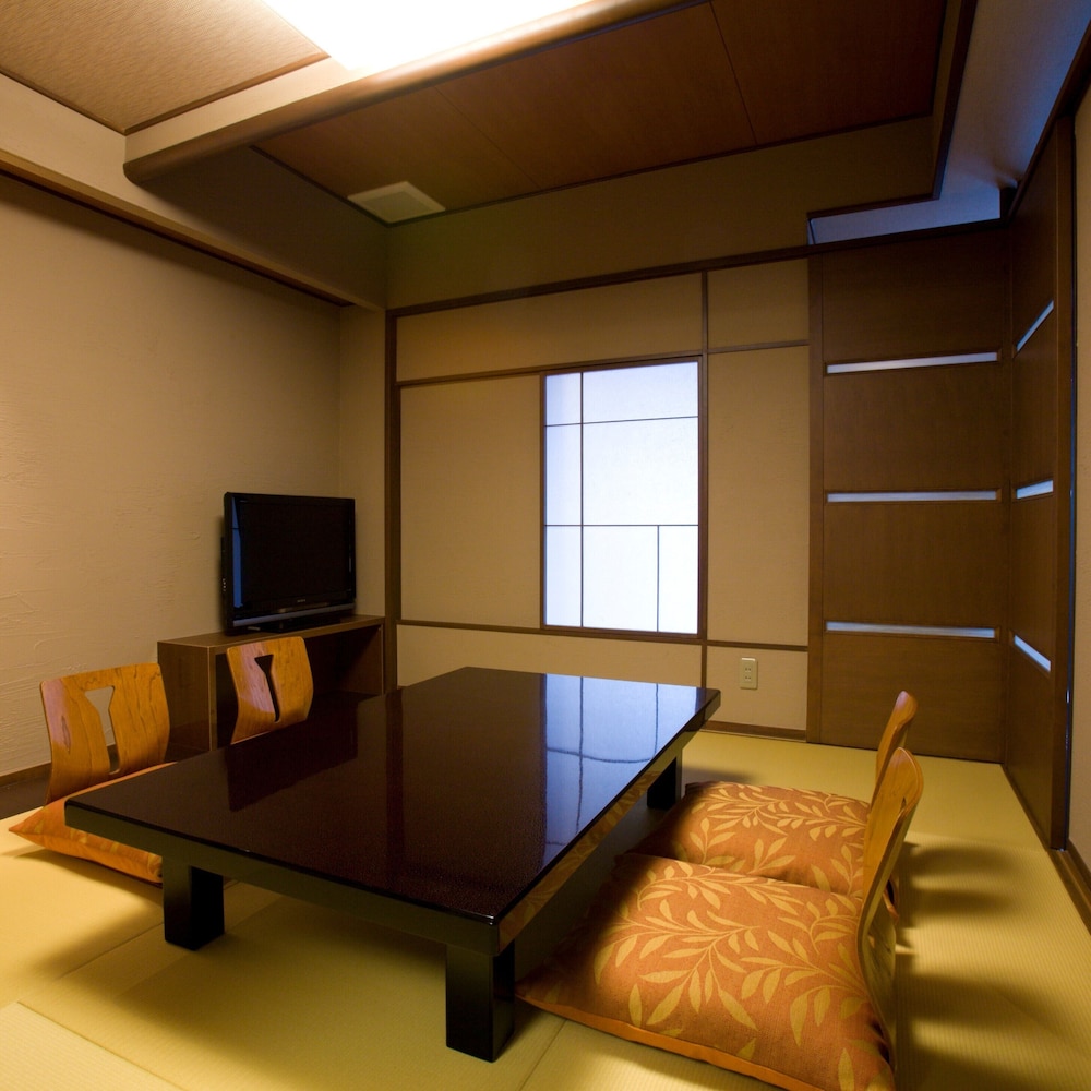 [East building] East Japanese Western Open Air Bath Lake View Comfort - Photo 1