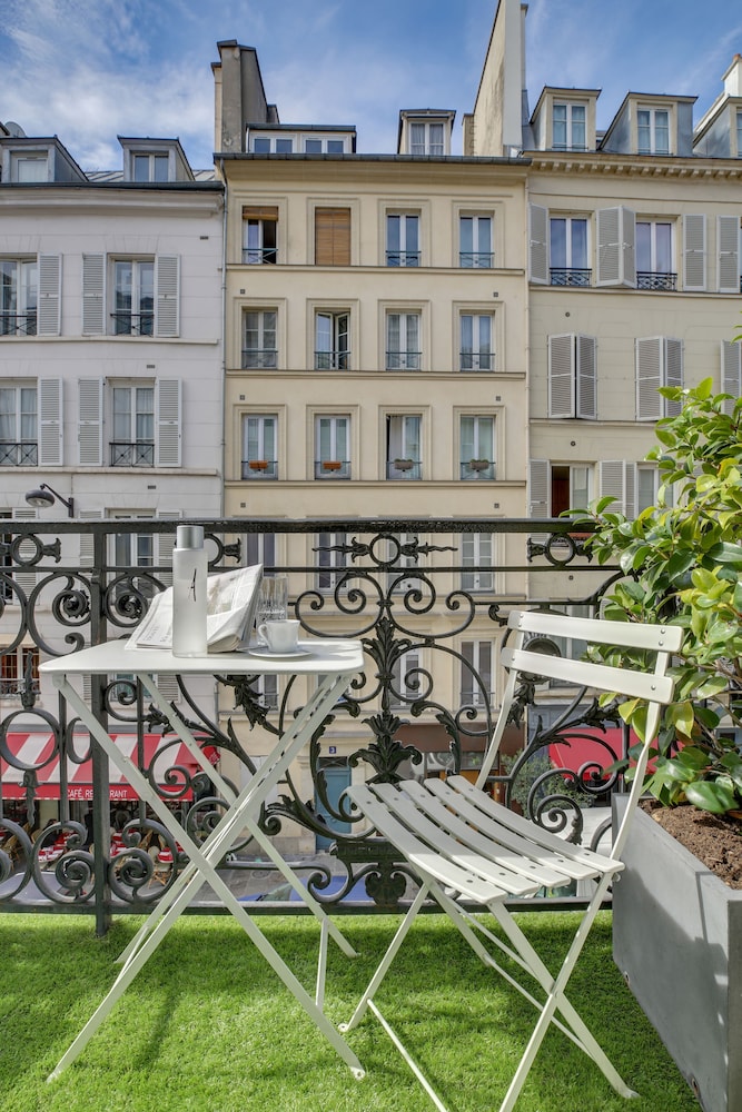 Deluxe Room, Balcony photo 2