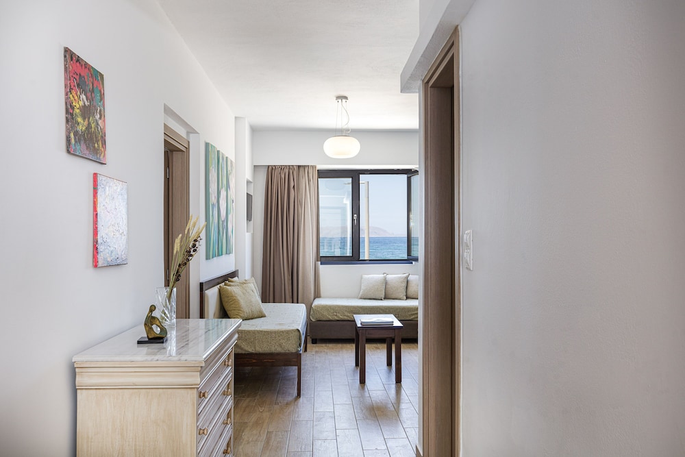 Grand Apartment, 1 Bedroom, Sea View - Photo 7