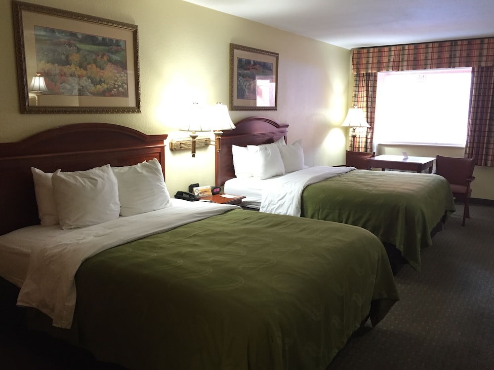 Suite, 1 King Bed with Sofa bed, Non Smoking - Photo 3