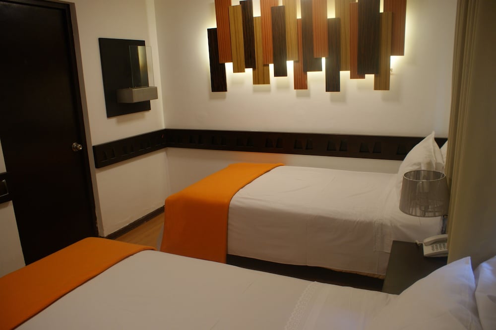 Standard Twin Room, 2 Twin Beds photo 2