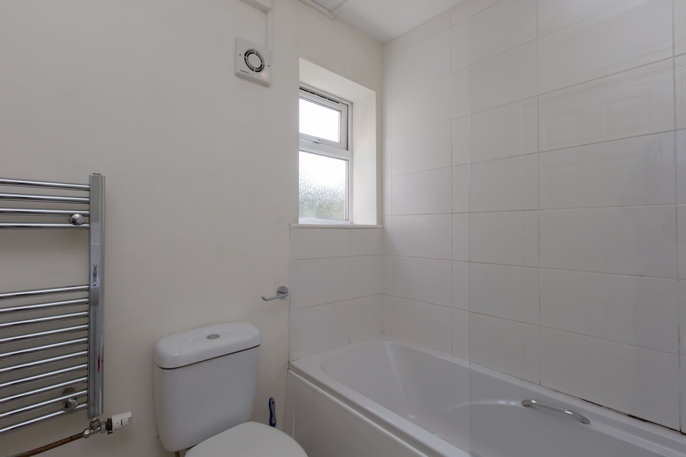 Single Room, Shared Bathroom photo 3