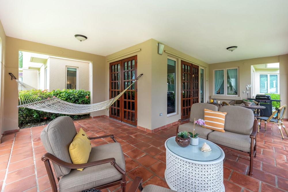 Classic Villa, Kitchen, Partial Ocean View photo 3