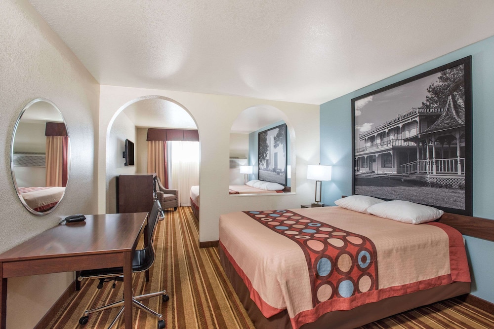 Studio Suite, Multiple Beds, Non Smoking - Photo 1