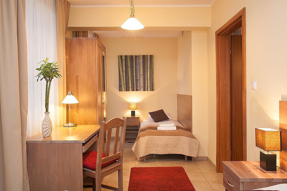 Studio, 1 Bedroom, Balcony photo 1