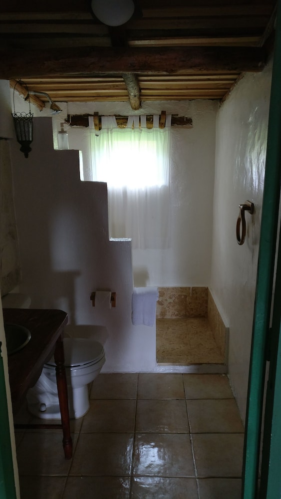 Romantic Cabin, 1 Bedroom, Fireplace, Mountain View photo 3
