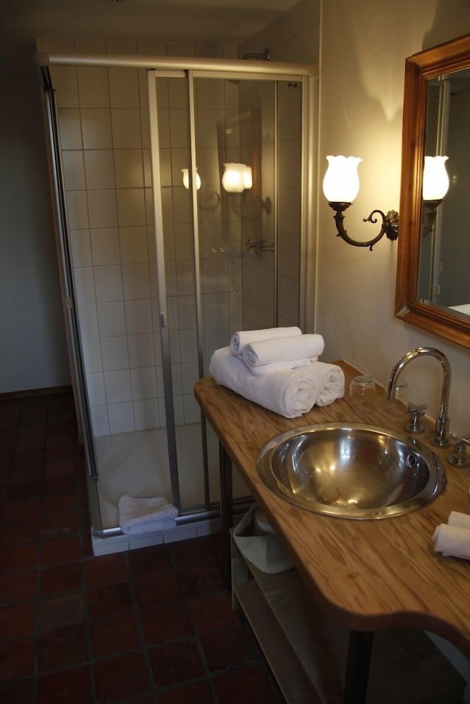 Comfort Room photo 2