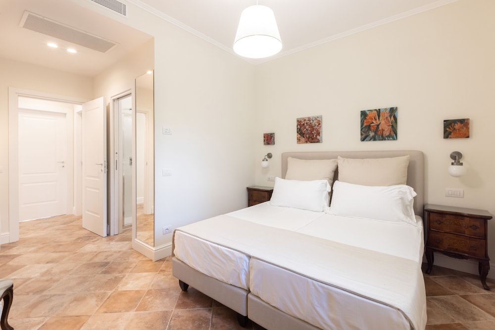 Luxury Apartment photo 1