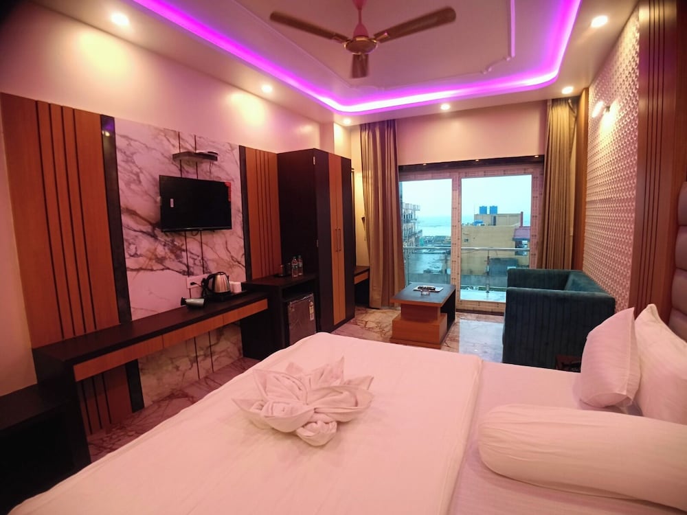Executive Side Sea View Room