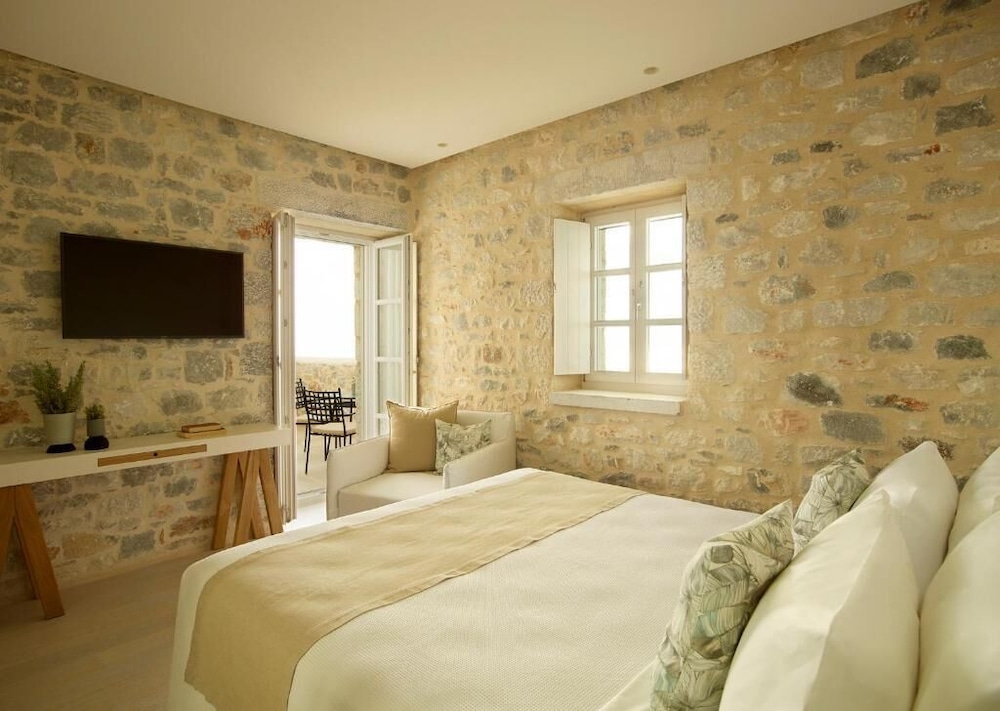 Junior Suite, 1 Bedroom, Hot Tub, Sea View