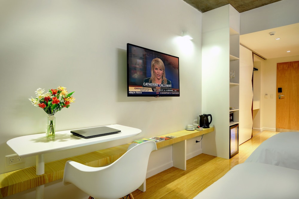 Junior Room, 1 King Bed, Balcony