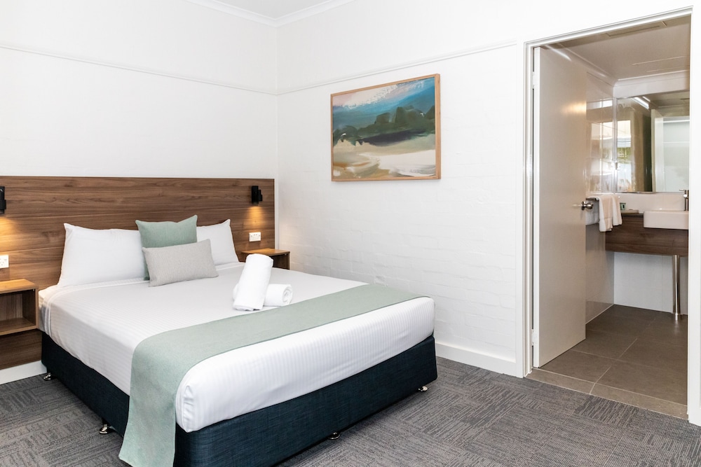 Double Room, Ensuite Bathroom
