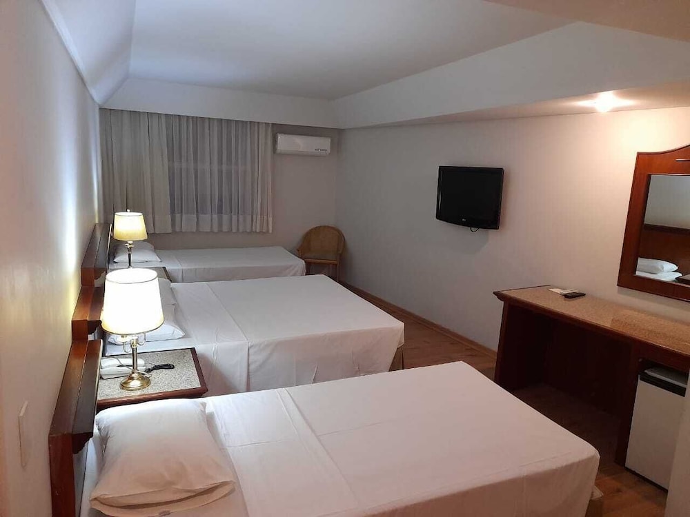 Standard Quadruple Room, photo 7