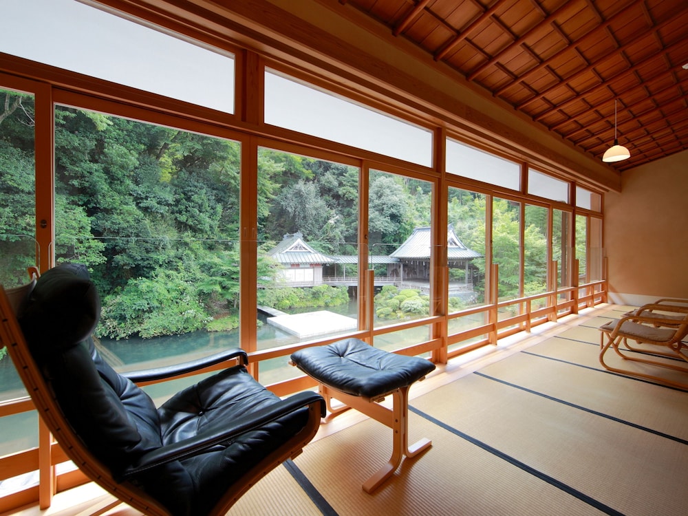 Suite, Traditional Tatami-style, Pond View, Room name "Moegi" photo 2