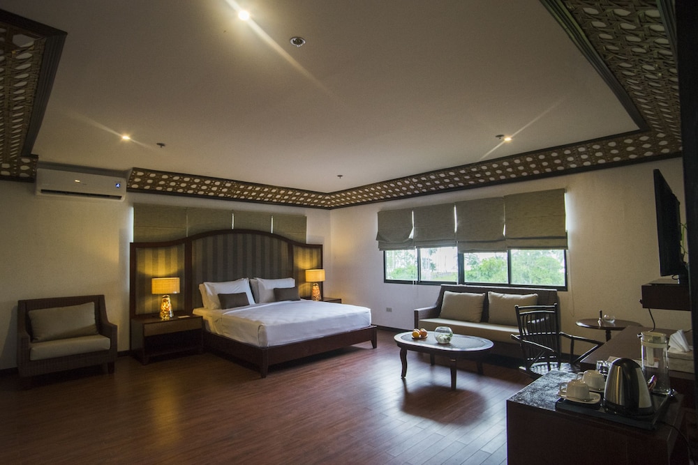Deluxe Double Room, Ocean and Pool View photo 3