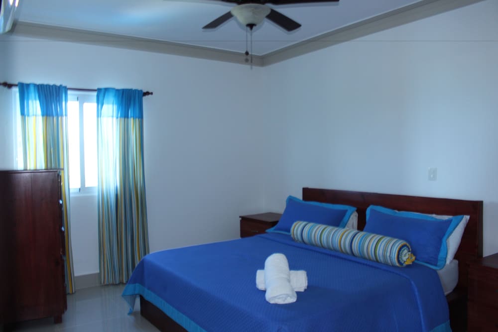 Three Bedroom Penthouse photo 2