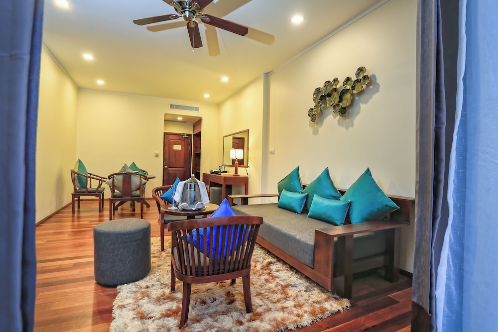 King Suite - Photo 5