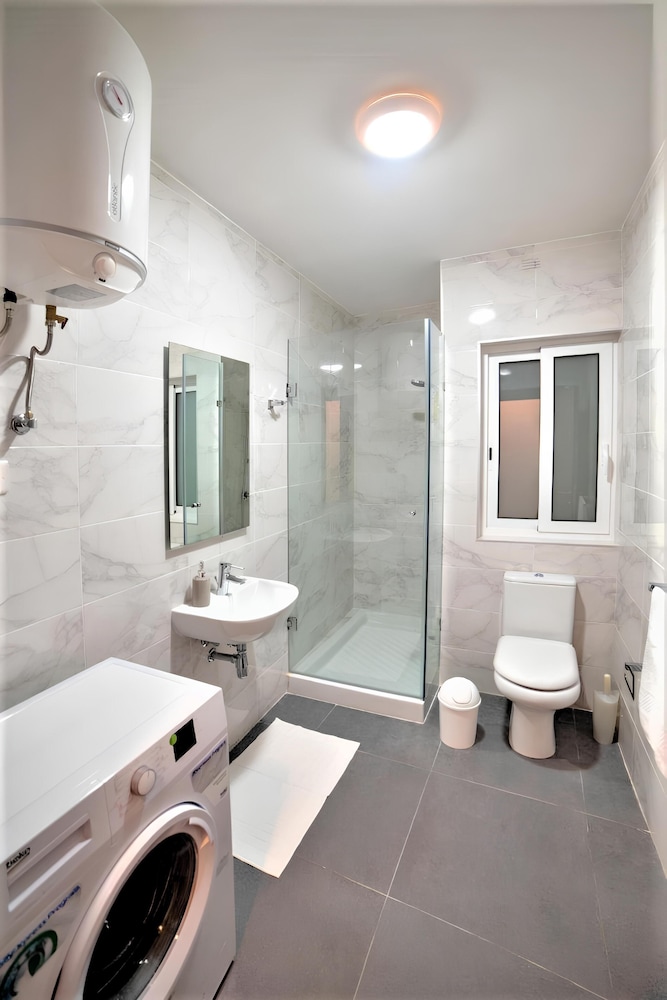 Classic Apartment - Photo 6