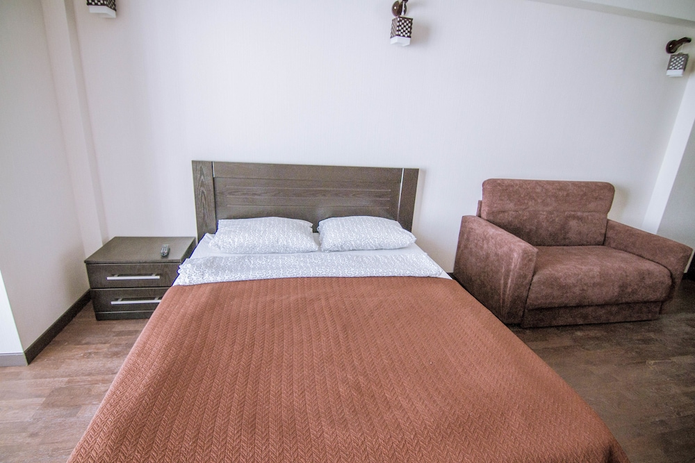 Double Room, 1 Double Bed With Sofa Bed, Non Smoking photo 1