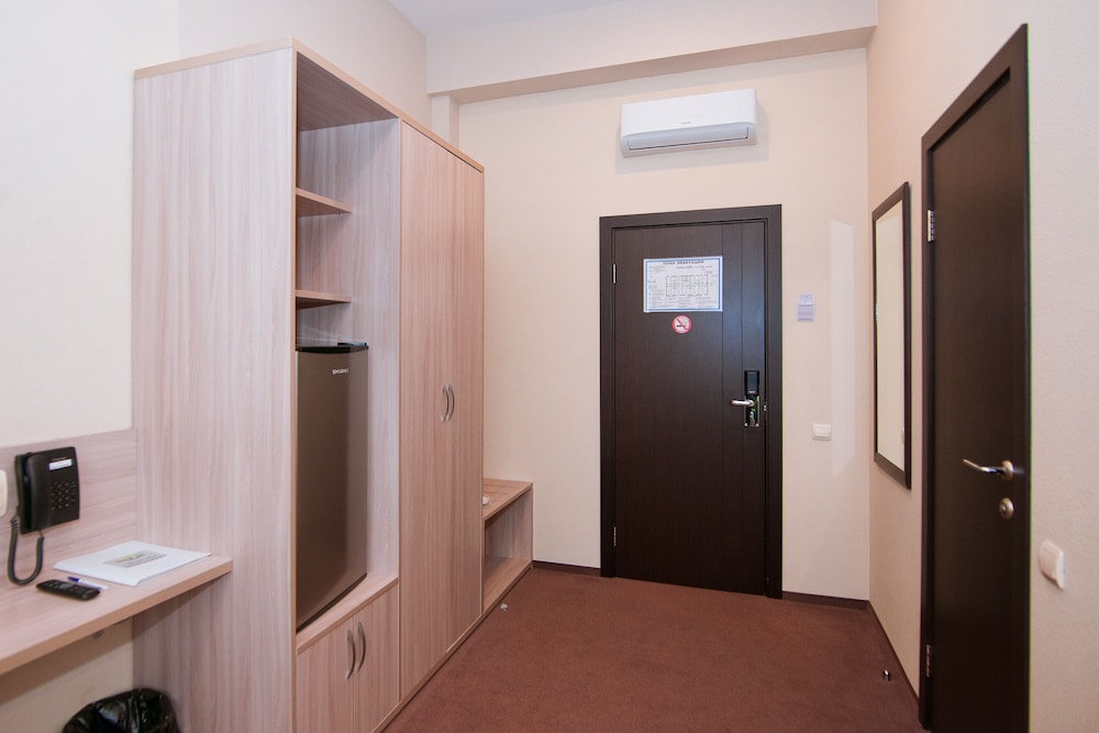 Standard Twin Room photo 3